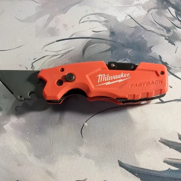 Milwaukee Fastback Red Utility Knife - Picture 1 of 4